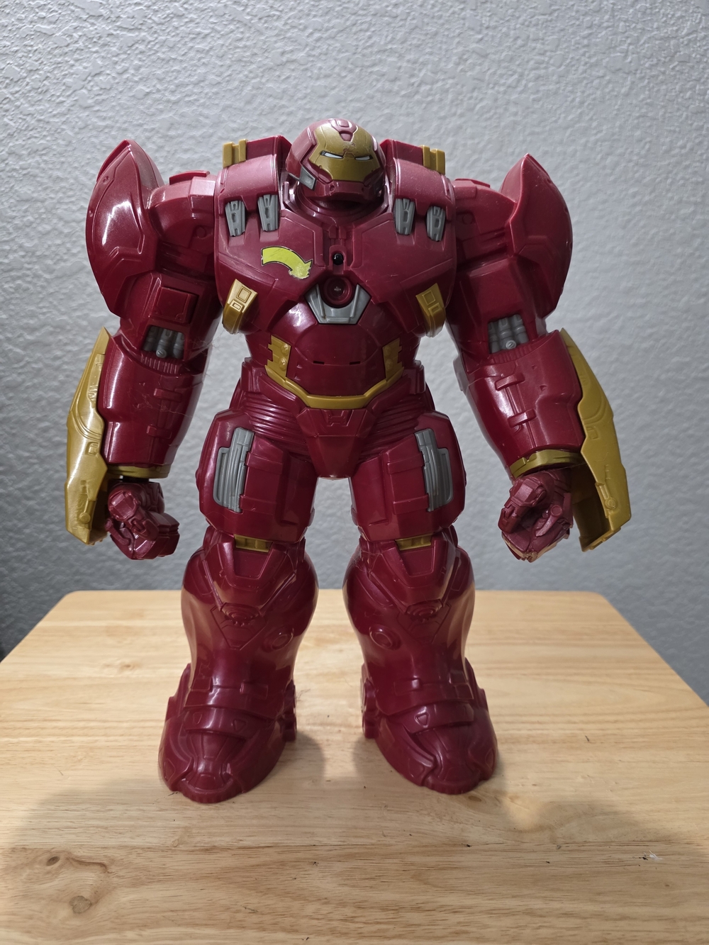 Marvel Iron Man Hulkbuster Style Action Figure Plastic Red Gold, w/ light, speak